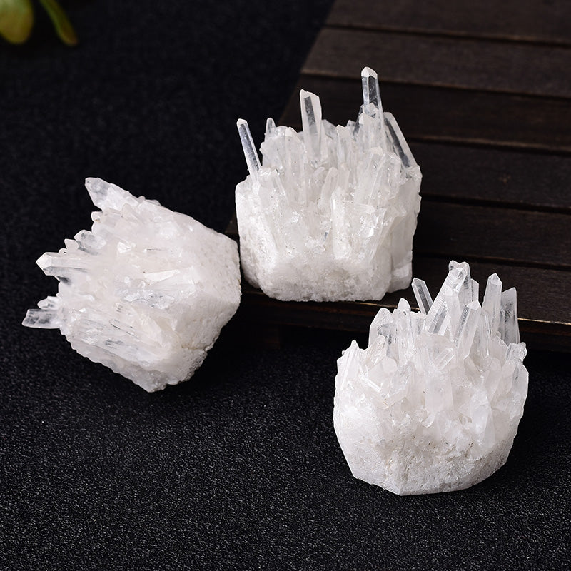 Lustrous Quartz Crystal Point: Nature's Beacon for Home Elegance