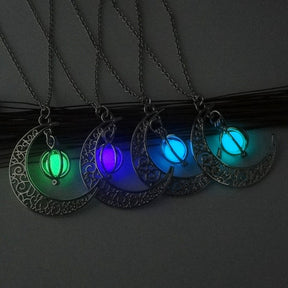 Celestial Luminescence: Fashion Moon Glowing Stone Necklace - A Trending Enchantress