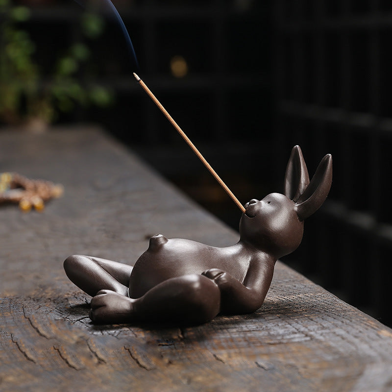 Whimsical Stretching Animal Incense Holders: A Fusion of European Elegance & Playfulness