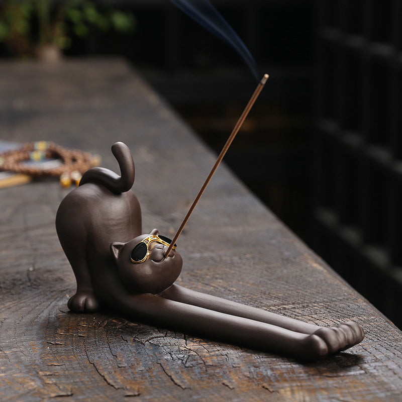 Whimsical Stretching Animal Incense Holders: A Fusion of European Elegance & Playfulness