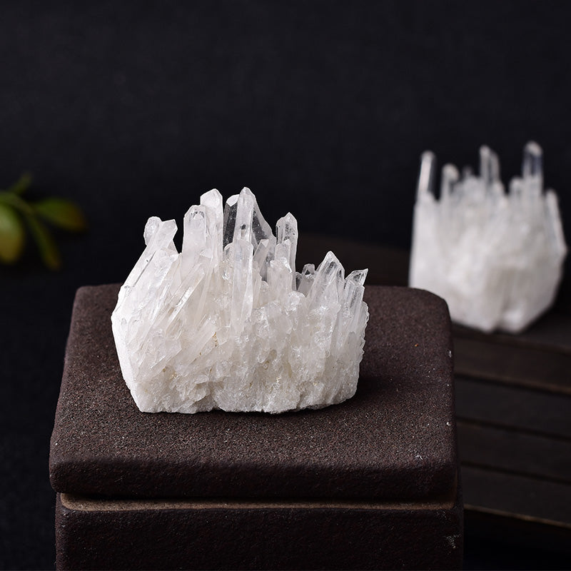 Lustrous Quartz Crystal Point: Nature's Beacon for Home Elegance