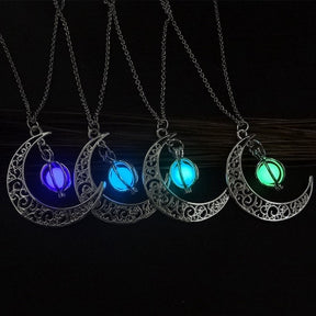 Celestial Luminescence: Fashion Moon Glowing Stone Necklace - A Trending Enchantress