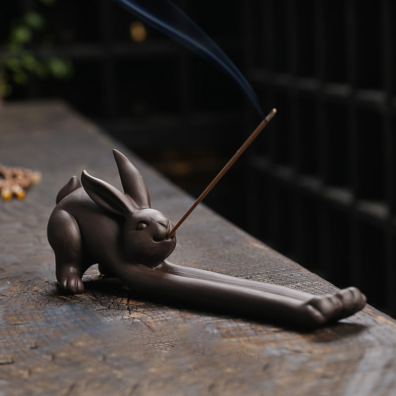 Whimsical Stretching Animal Incense Holders: A Fusion of European Elegance & Playfulness