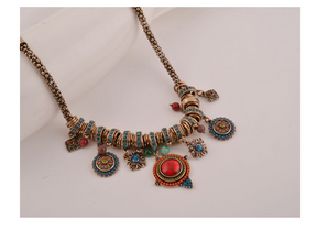 Bohemian Retro Crystal Necklace with Stunning Pendant