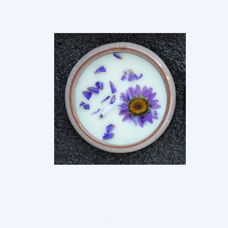 Ceramic Cup Candles with Dried Flowers and Essential Oils - The Perfect Addition to Your Self-Care Routine!